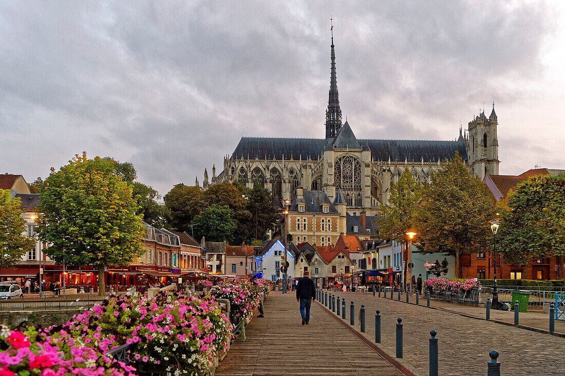 France,Somme,Amiens,Dodane bridge,Notre-Dame cathedral,jewel of the Gothic art,listed as World Heritage by UNESCO