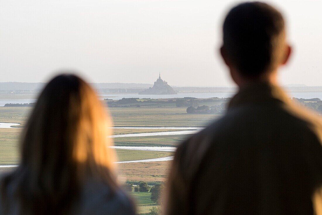 Frankreich,Manche,Avranches,Bucht von Mont Saint Michel, von der UNESCO zum Weltkulturerbe erklärt, Abtei von Mont Saint Michel und Fluss Couesnon