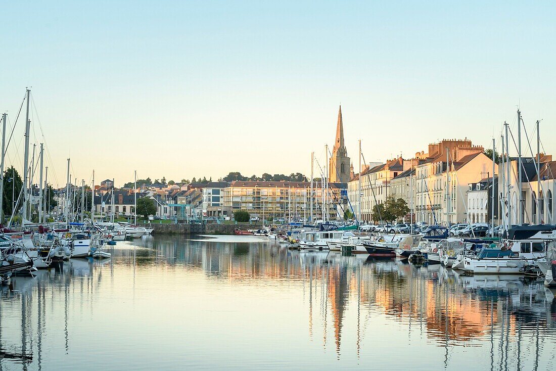 France,Ille et Vilaine,Redon,the harbor at sunset