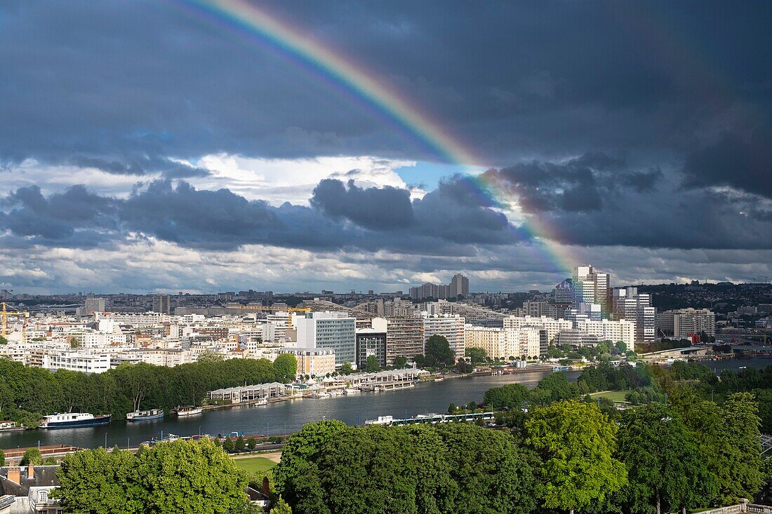 France,Hauts-de-Seine,Boulogne-Billancourt and the Seine river