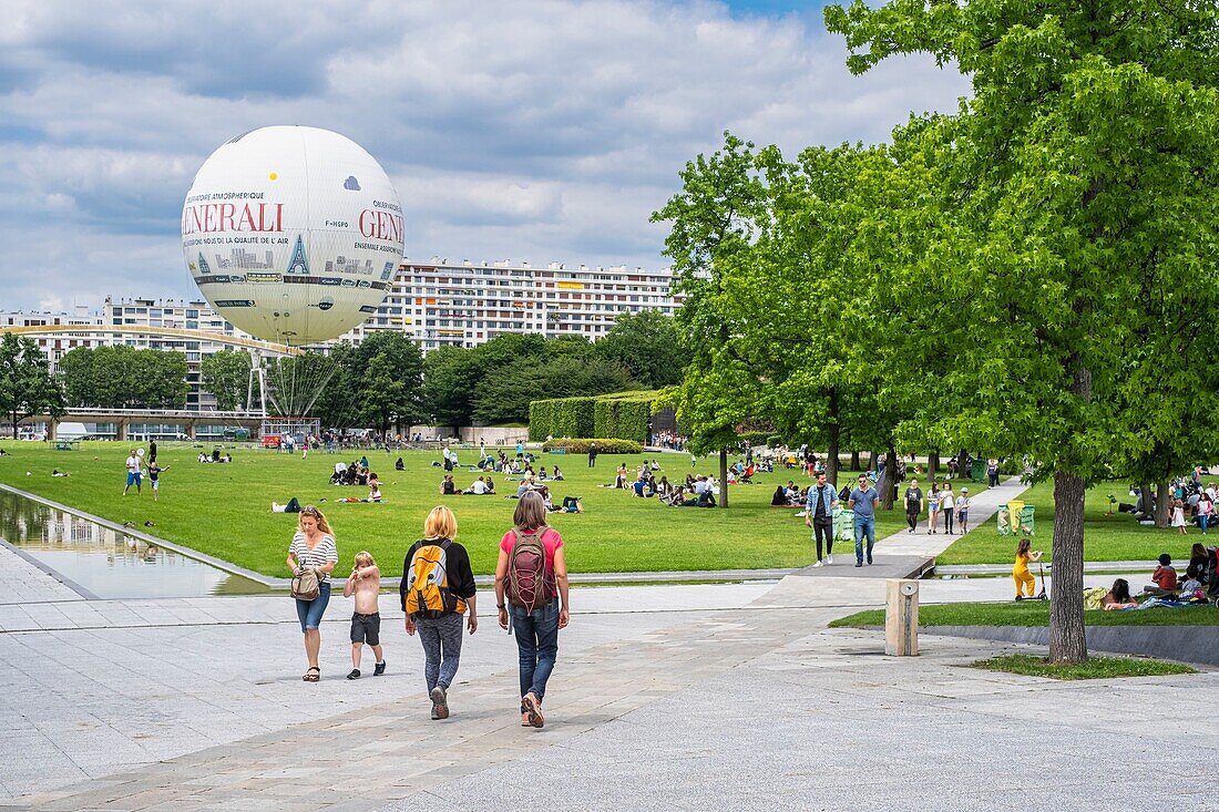 Frankreich,Paris,entlang des GR® Paris 2024 (oder GR75),Fernwanderweg der Metropole, der zur Unterstützung der Pariser Bewerbung für die Olympischen Spiele 2024 angelegt wurde,Stadtteil Javel,André-Citroën-Park