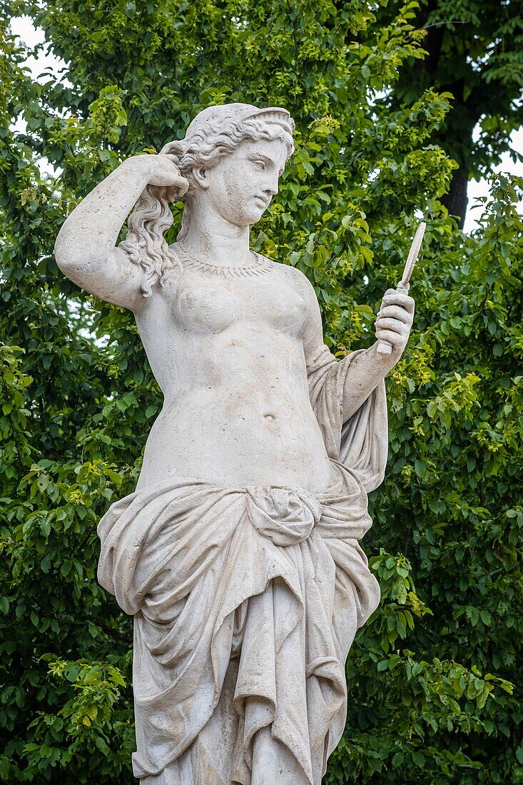 France,Hauts-de-Seine,Saint-Cloud,domaine national de Saint-Cloud or parc de Saint-Cloud,Venus statue
