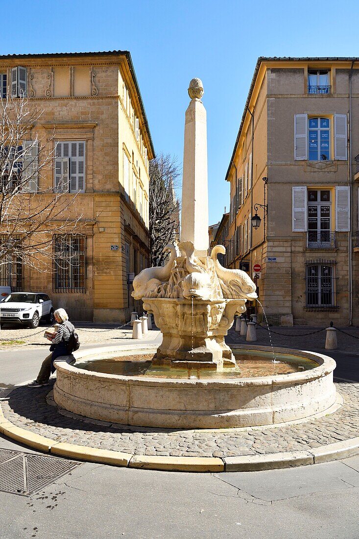 France,Bouches du Rhone,Aix en Provence,Mazarin quarter,fountain and four Dolphins square (place des quatre Dauphins)