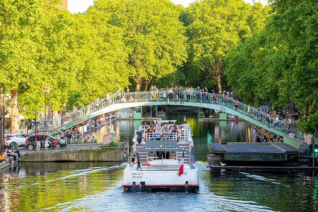 France,Paris,the Canal Saint Martin