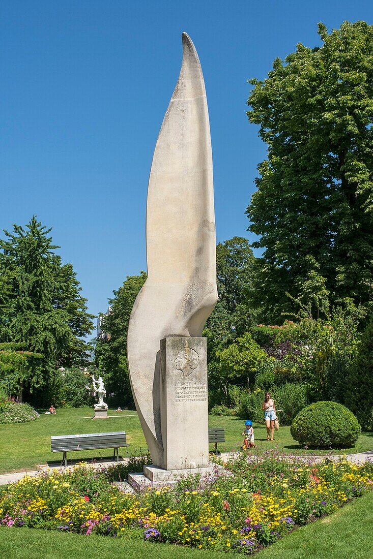 France,Hauts de Seine,Levallois Perret,Planchette park,Maryse Hilsz monument