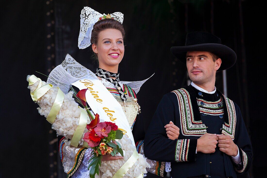 Frankreich,Finistere,Ginsterblütenfest in Pont Aven,Königin der Ginsterblüten 2015,Marie Monfort