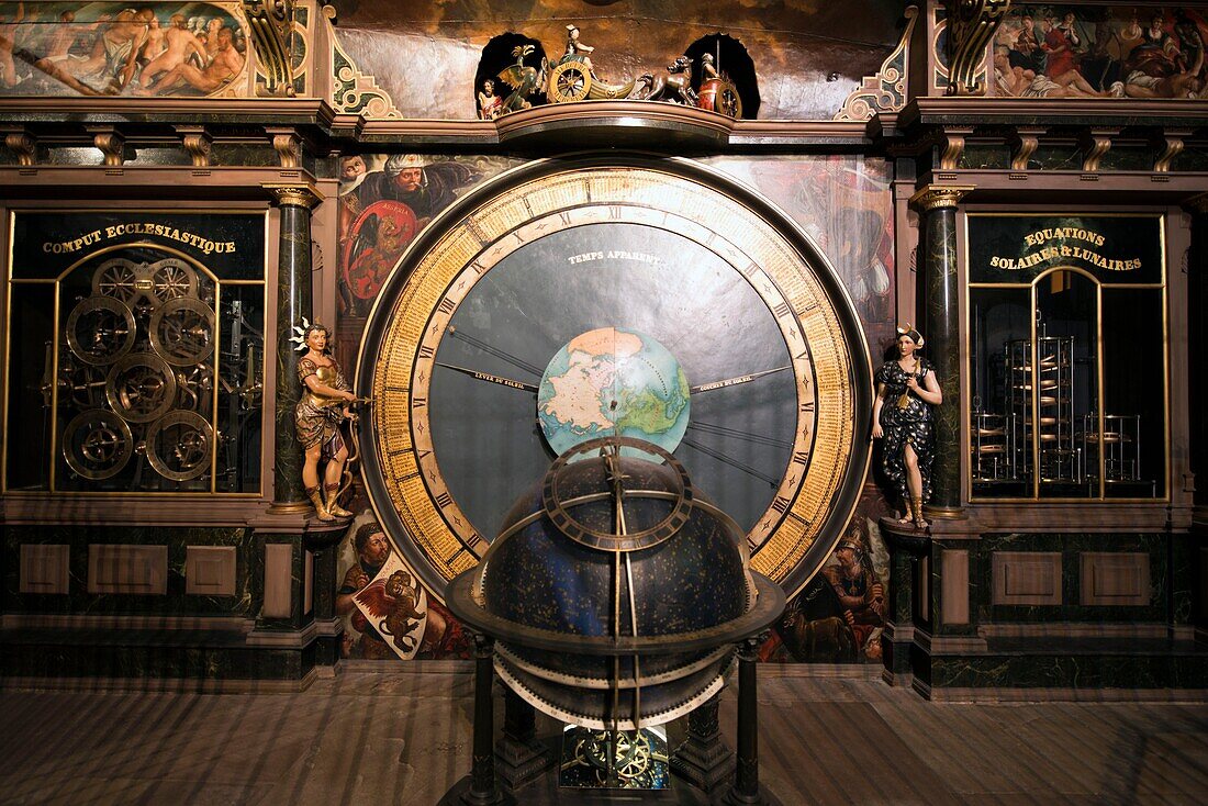 France,Bas Rhin,Strasbourg,old town listed as World Heritage by UNESCO,Notre Dame Cathedral,the astronomical clock