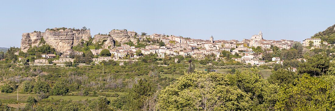 France,Vaucluse,regional natural reserve of Luberon,Saignon