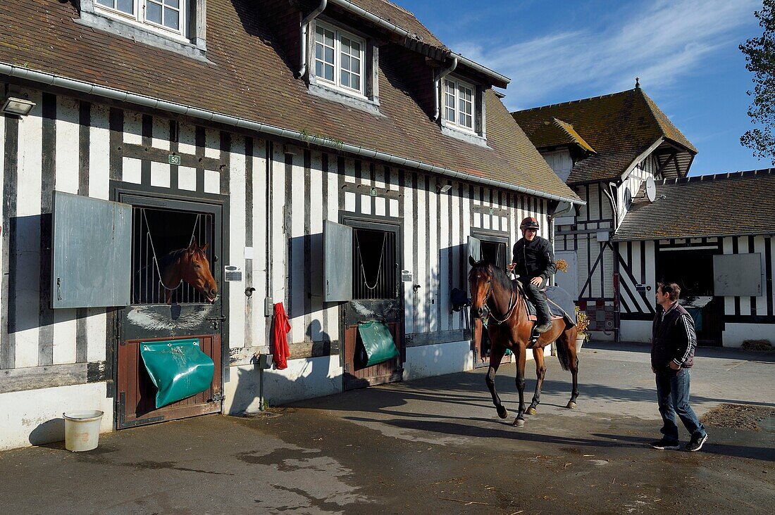 Frankreich,Calvados,Pays d'Auge,Deauville,Rennbahn von Deauville-La Touques,die Stallungen