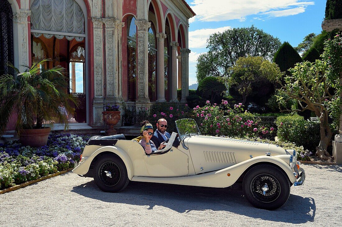 Frankreich,Alpes Maritimes,Saint Jean Cap Ferrat,Morgan Roadster 4/4 Oldtimer vor der Villa Ephrussi de Rothschild