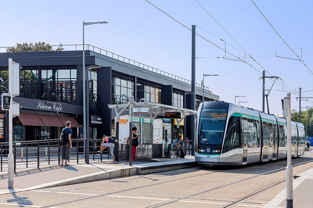 Frankreich,Val de Marne,Rungis,Straßenbahnhaltestelle,Robert Shuman