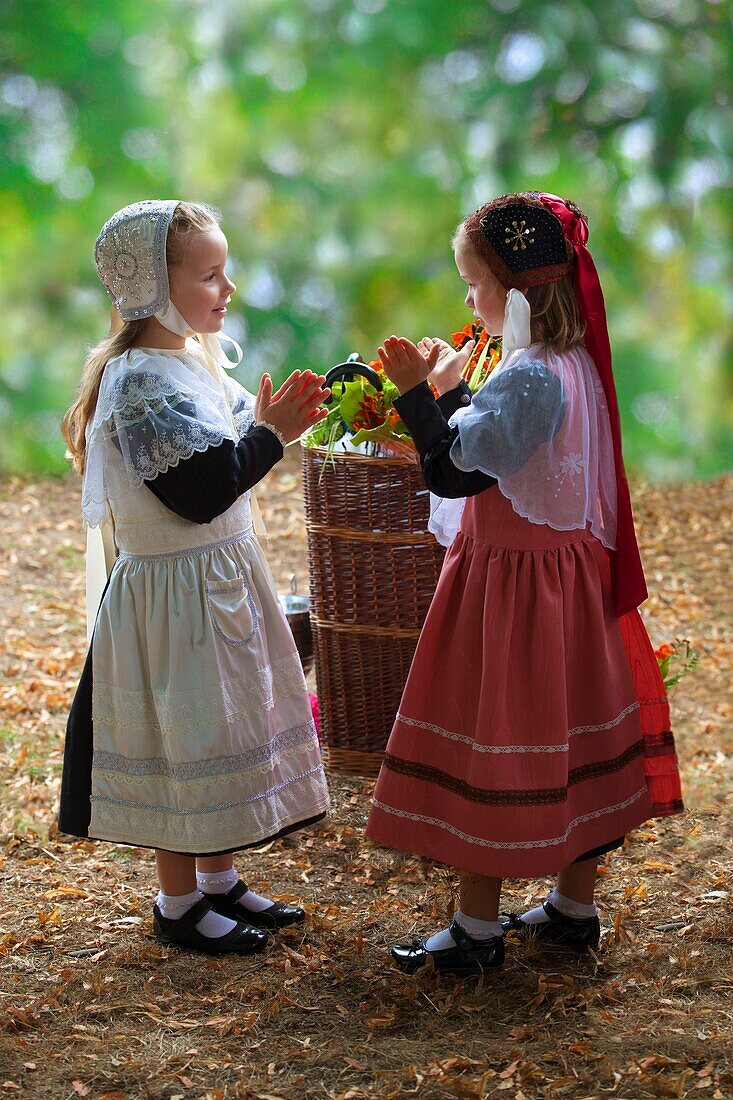 France,Finistere,Embroiderers Festival of Pont l'Abbé,Children Dances of the Bagad Kelc'h Keltieg Circle of Combrit