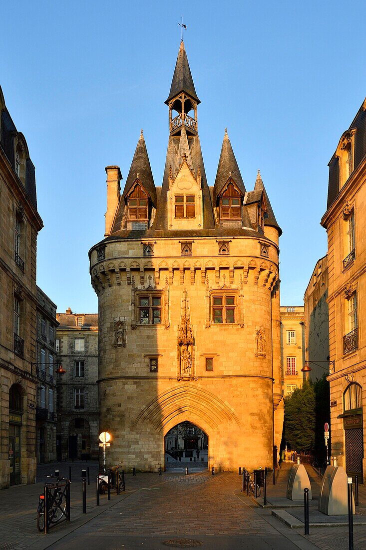 Frankreich,Gironde,Bordeaux,von der UNESCO zum Weltkulturerbe ernanntes Stadtviertel Saint Peter,gotisches Cailhau-Tor aus dem 15.