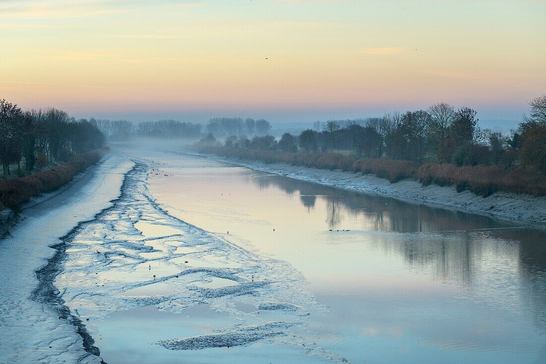 Frankreich,Manche,der Mont-Saint-Michel,der Fluss Couesnon bei Sonnenaufgang