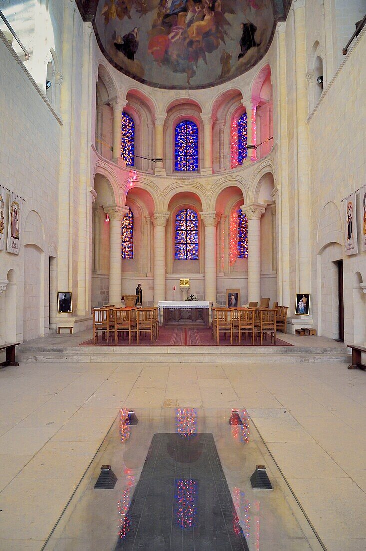 France,Calvados,Caen,Abbaye aux Dames (Abbey of Women),the tomb of Mathilde de Flandres in the choir of the the abbey church of Trinidad