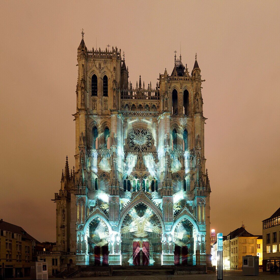 Frankreich,Somme,Amiens,Kathedrale Notre-Dame,Juwel der gotischen Kunst,von der UNESCO zum Weltkulturerbe erklärt,Ton- und Lichtshow