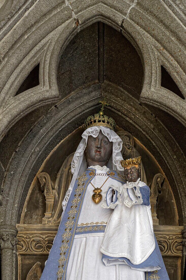 France,Cotes d'Armor,Guingamp,Notre Dame de Bon Secours basilica,Our Lady of Good Help statue,Black Virgin