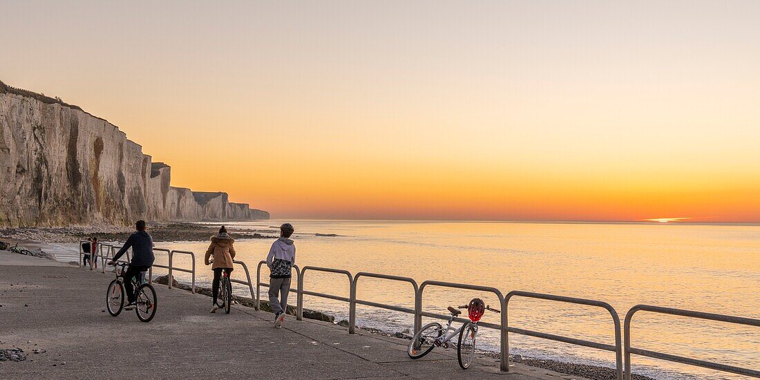 France,Somme,Picardy Coast,Ault,twilight at the foot of the cliffs that stretch towards Le Tréport and Normandy