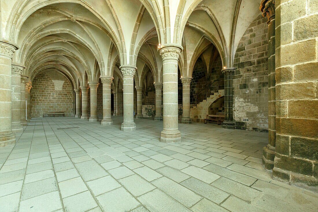 Frankreich,Manche,Bucht von Mont Saint Michel,von der UNESCO zum Weltkulturerbe erklärt,der Rittersaal auch Scriptorium genannt (1220) in der Abteikirche Mont Saint Michel