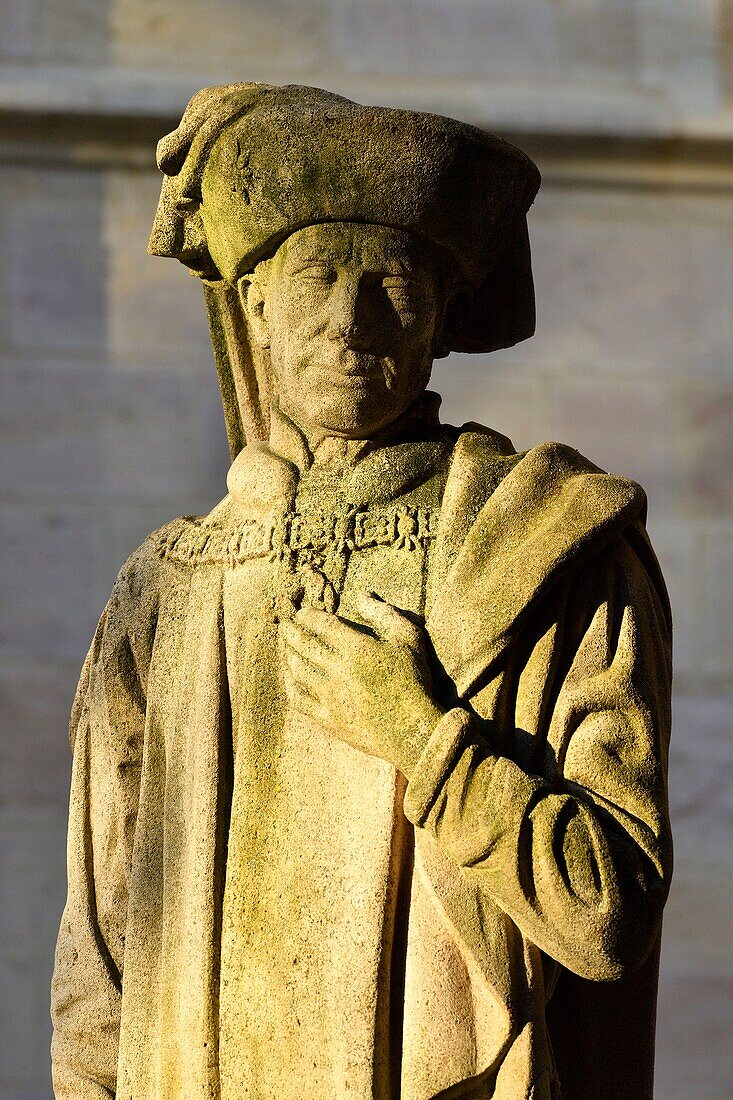 Frankreich,Cote d'Or,Dijon,Weltkulturerbe der UNESCO,Palast der Herzöge von Burgund,Place des Ducs de Bourgogne,Statue von Philippe le Bon