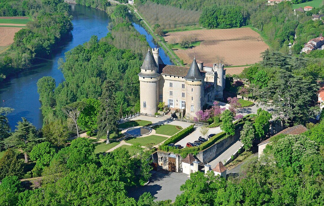 France,Lot,the castle of Mercues,hotel of the company Relais et Chateaux (aerial view)