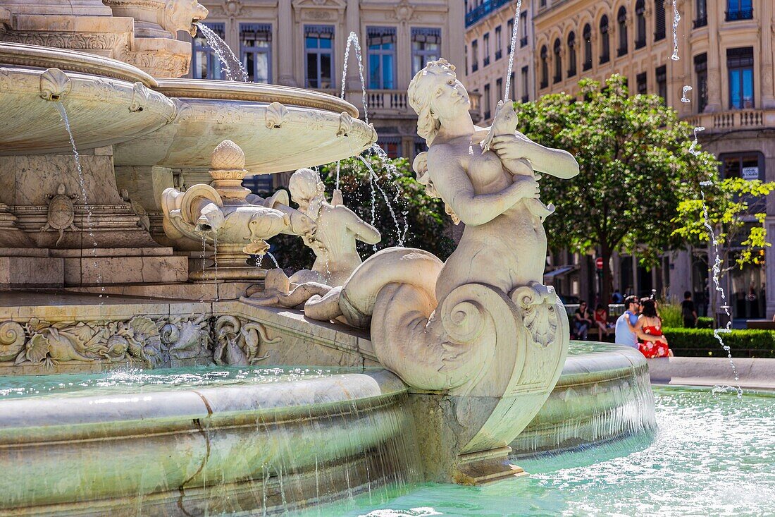 Frankreich,Rhone,Lyon,historische Stätte, die von der UNESCO zum Weltkulturerbe erklärt wurde,Cordeliers-Viertel,Brunnen auf der Place des Jacobins