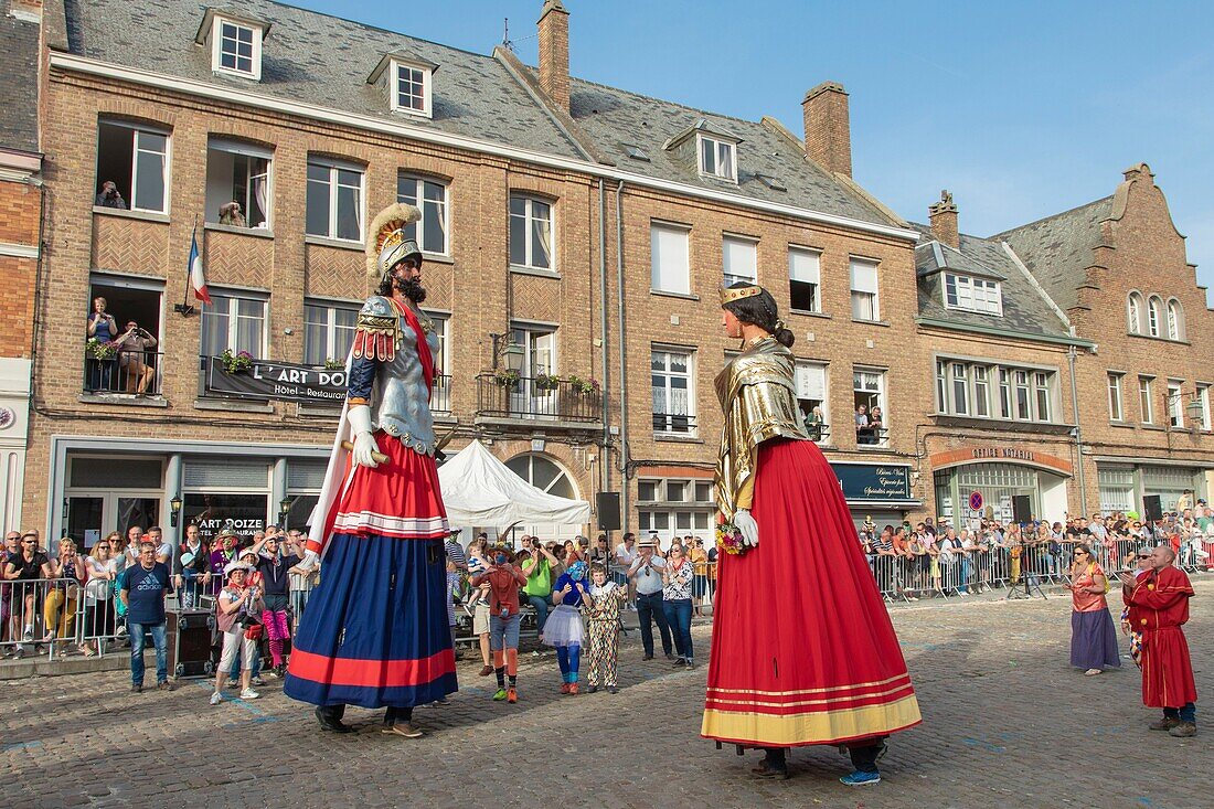 Frankreich,Nord,Cassel,Frühlingskarneval,Parade der Köpfe und Tanz der Riesen Reuze dad und Reuze mom,als immaterielles Kulturerbe der Menschheit gelistet