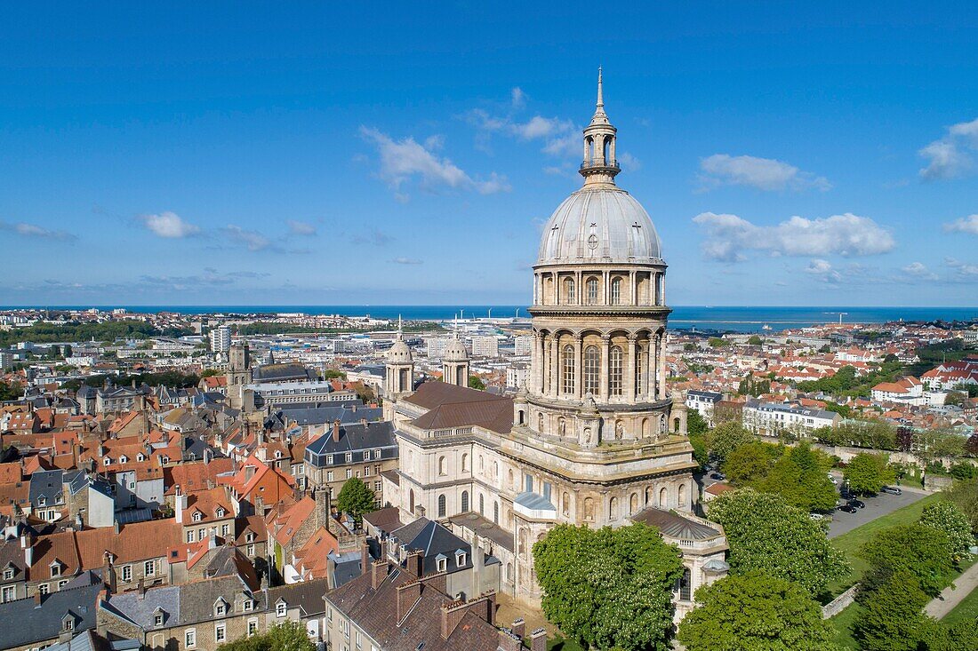 France,Pas de Calais,Boulogne sur Mer,Basilique Notre Dame de l'Immaculee Conception (aerial view)