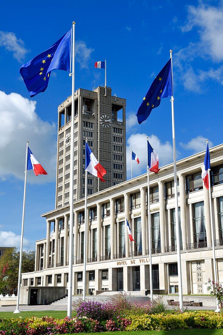 Frankreich,Seine Maritime,Le Havre,Von Auguste Perret wiederaufgebaute Innenstadt, von der UNESCO zum Weltkulturerbe erklärt, das Rathaus von Perret (1958)
