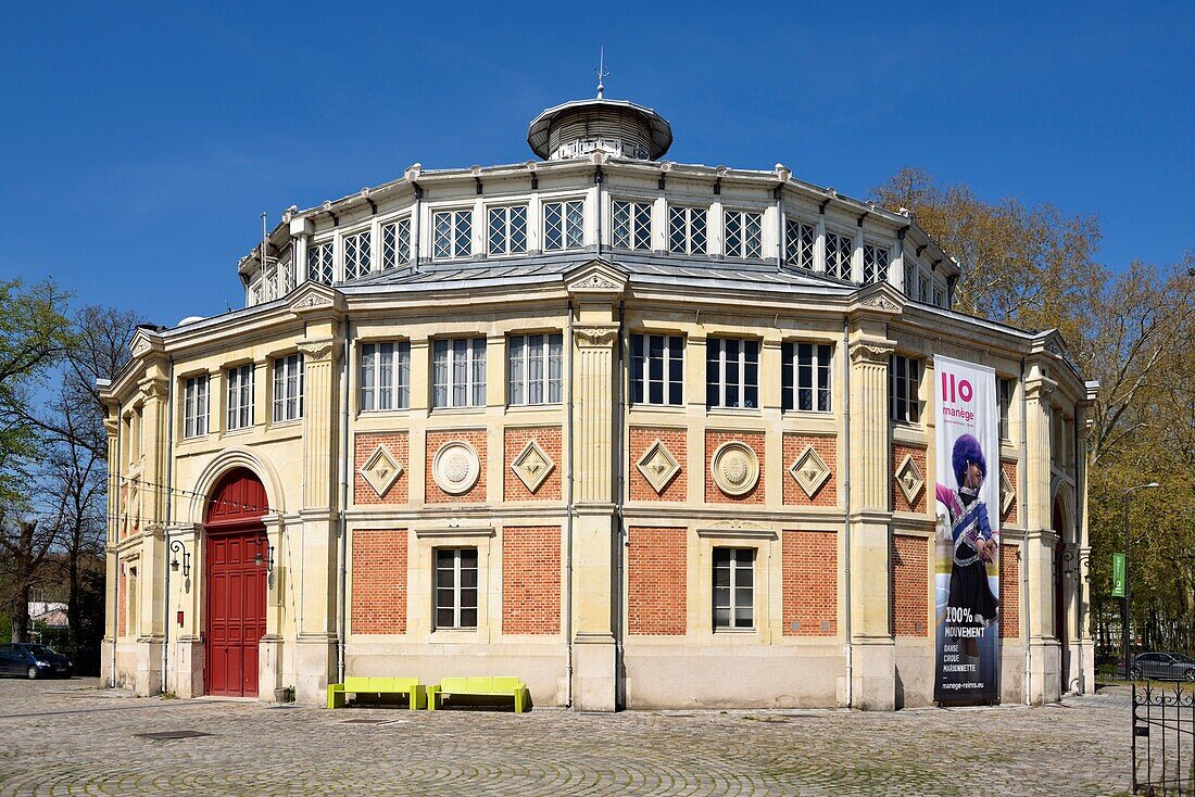 Frankreich,Marne,Reims,Zirkus von Reims, der ein Theater beherbergt, das den Zirkus und das Karussell umfasst, zwei Säle aus dem 19.
