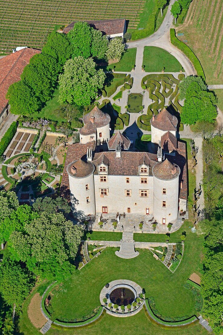 France,Lot,Caillac,Lagrezette castle where a wine of Cahors is produced and its dovecote (aerial view)