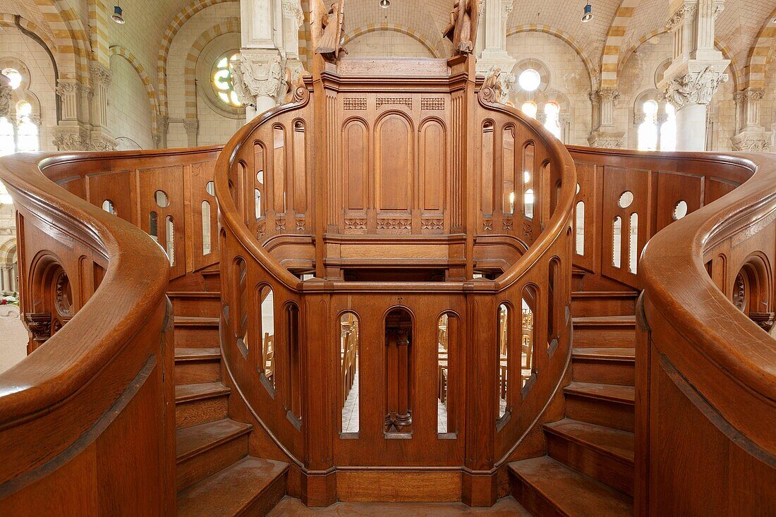 France,Meurthe et Moselle,Nancy,Sacre Coeur of Nancy basilica in roman byzantin style,the pulpit