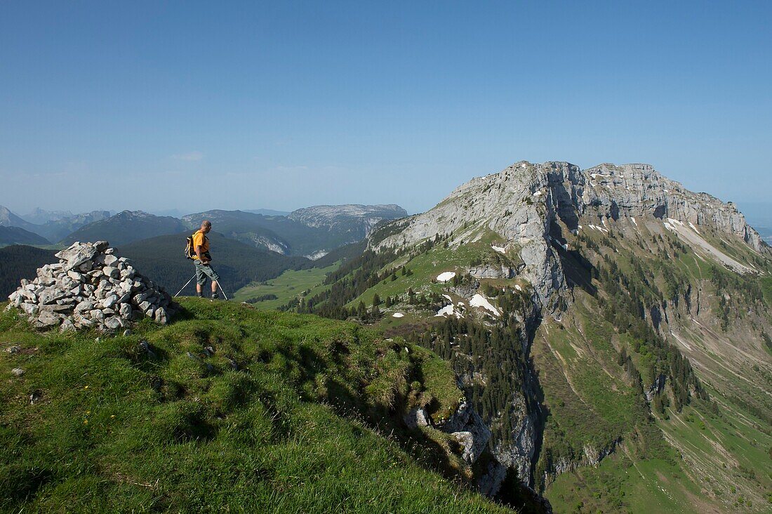 France,Haute Savoie,massif des Bornes,Glieres plateau,hike to the Parnal rock from the summit towards the Pointe de Sous Dine