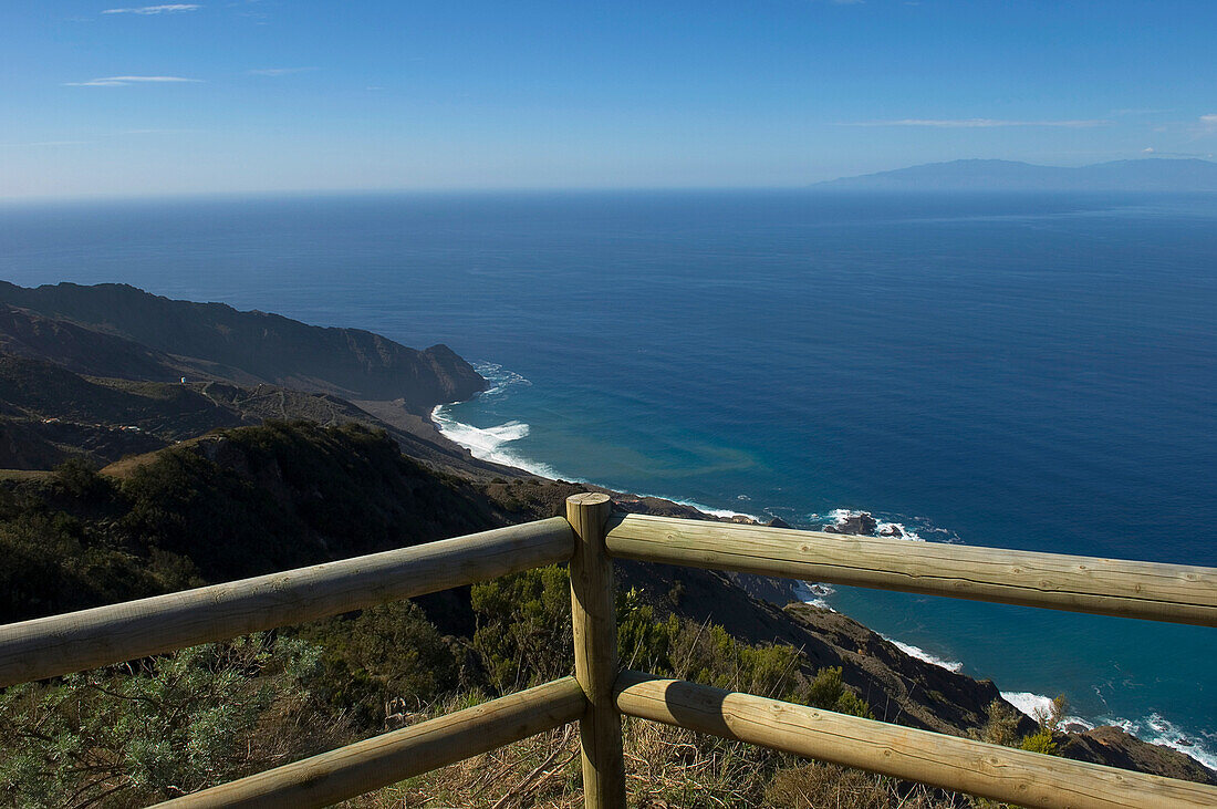 Spanien,Kanarische Inseln,Blick auf die Nordküste der Insel La Palma,Insel La Gomera