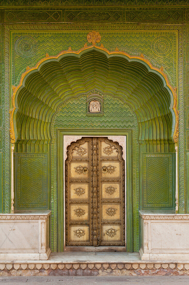 Indien,Rajasthan,Türöffnung im Stadtpalast,Jaipur