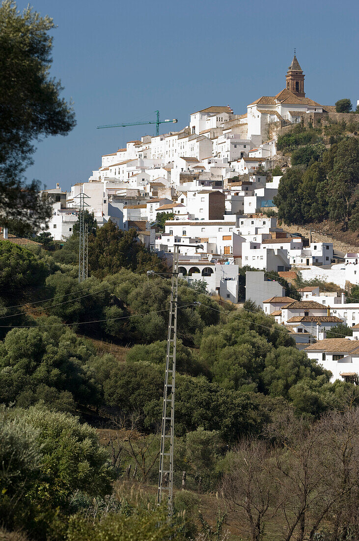 Spanien,Kleinstadt am Berghang,Andalusien
