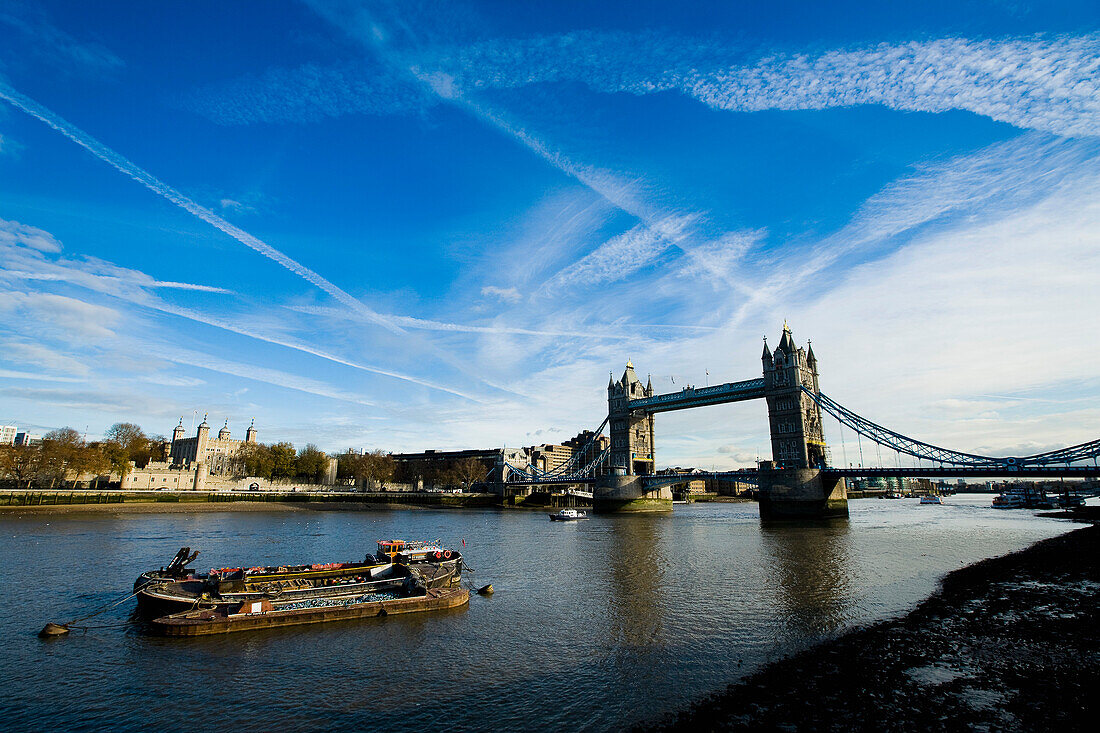 UK,England,Tower Bridge an der Themse,London