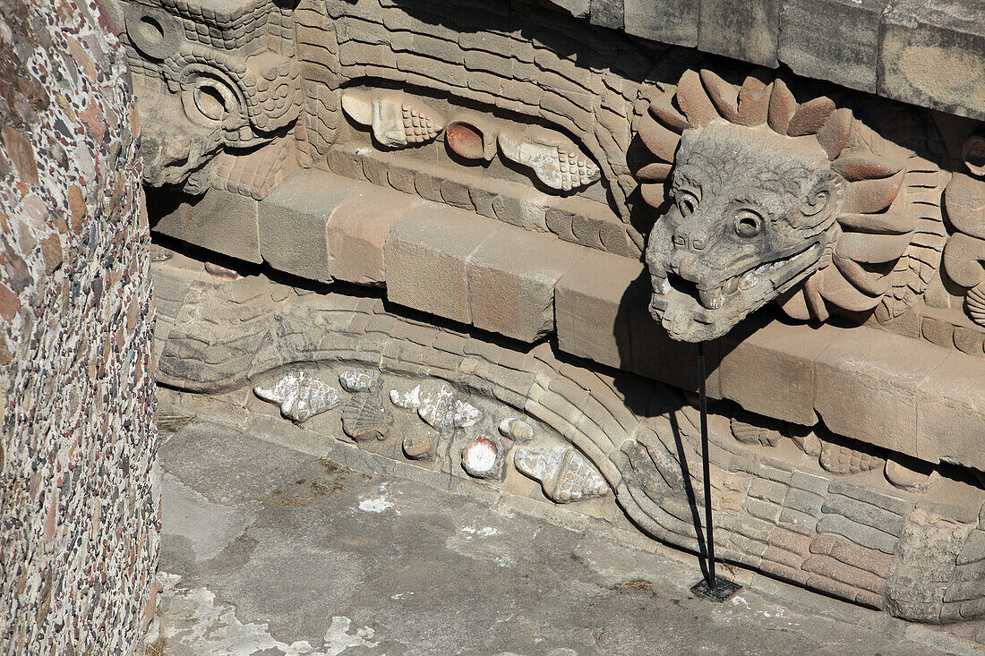 In der Nähe von Mexiko-Stadt,Mexiko,Archäologische Stätte Teotihuacan,Pyramide der Gefiederten Schlange