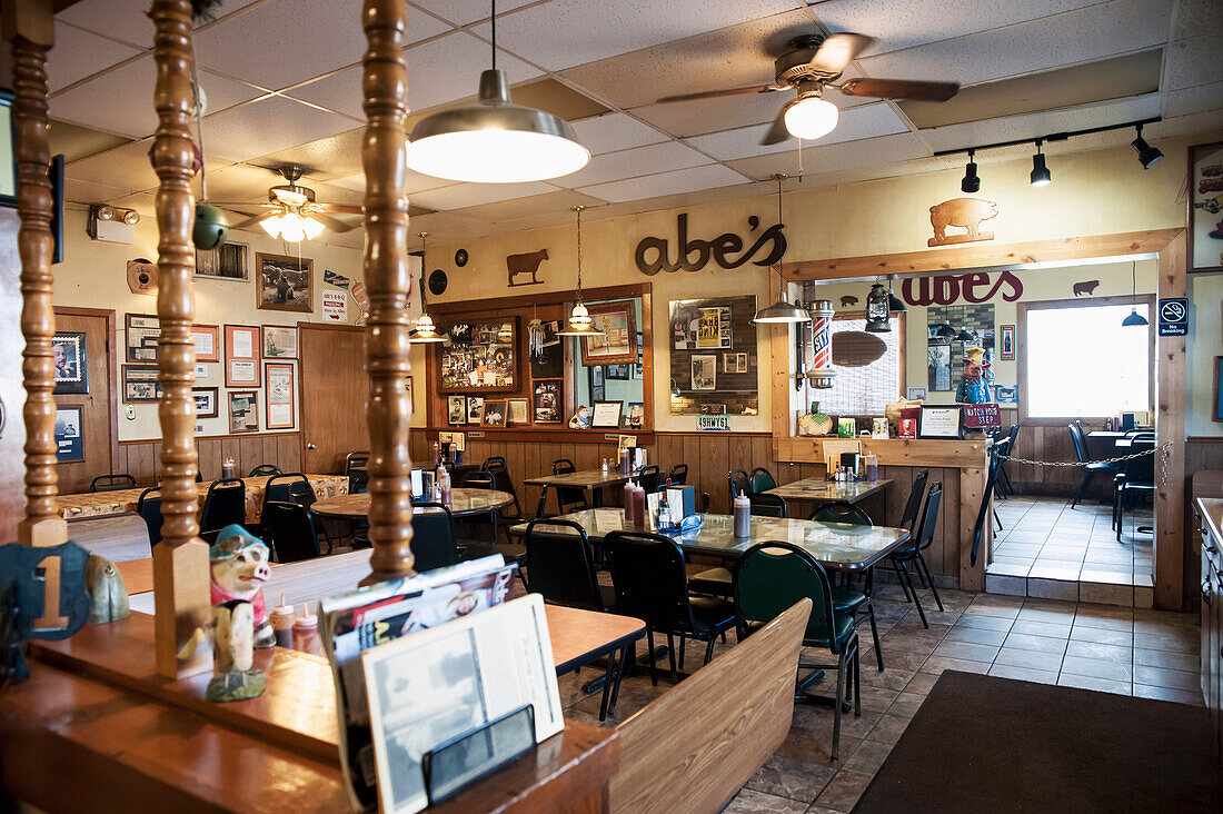 USA,Mississippi,Famous Abe's Bar-B-Q innen, Clarksdale