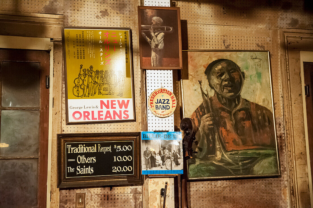 USA,Louisiana,French Quarter,New Orleans,historic jazz venue,Preservation Hall