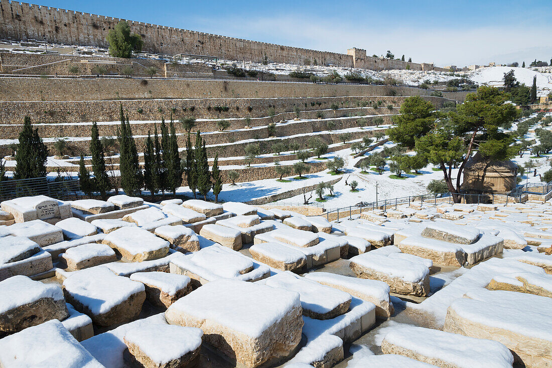 Israel,Mount of Olives,Jerusalem,2013,Snow in city January 10