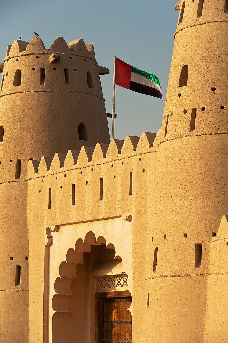 Eingang zum Al Jahili Fort, Al Ain, Abu Dhabi, Vereinigte Arabische Emirate