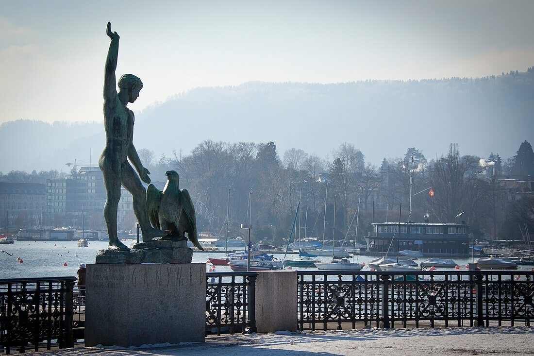 Schweiz,Skulptur im Park,Zürich