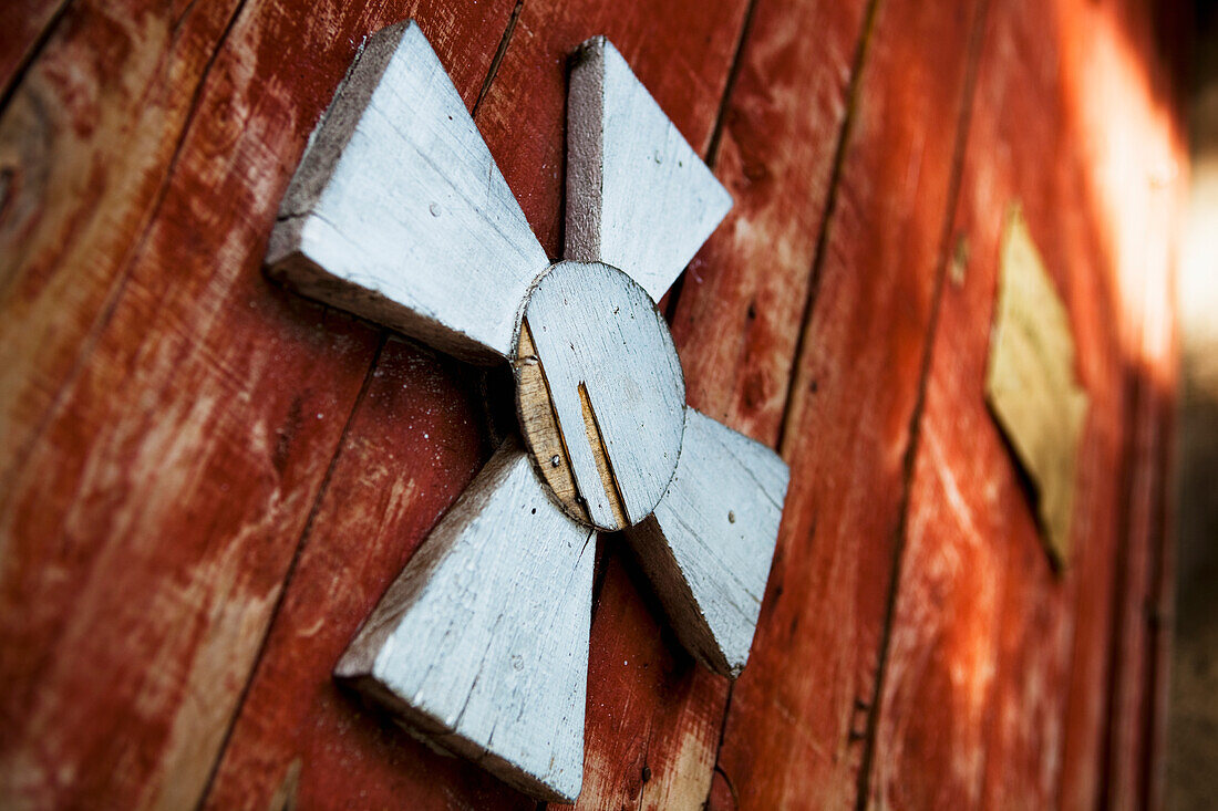 Holzkreuz an einer Kirchentür,Äthiopien