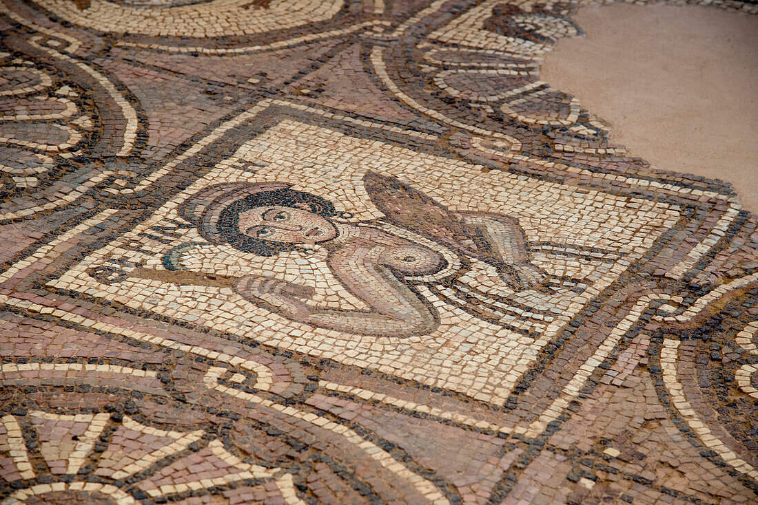 Byzantinisches Mosaik in der Kirche von Petra, einer byzantinischen Kirche, Jordanien