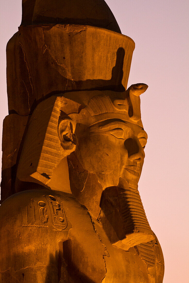 Ramses II. im Luxor-Tempel, Luxor, Ägypten