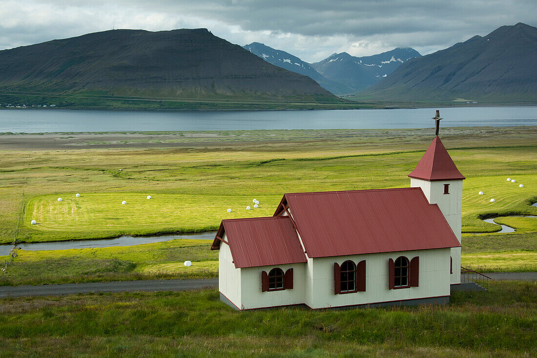 Kirche am Straßenrand auf der Halbinsel der Westfjorde,Island,Island