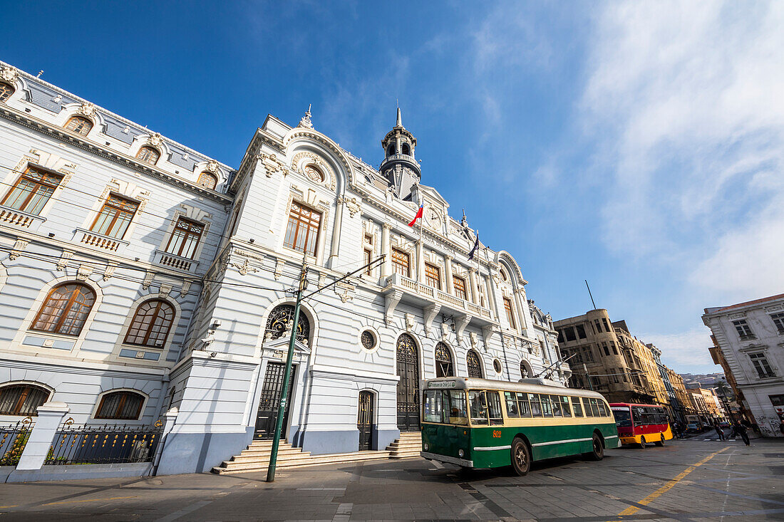 Vintage trolley bus by the Chilean Navy headquarters,Valparaiso,Valparaiso Region,Chile