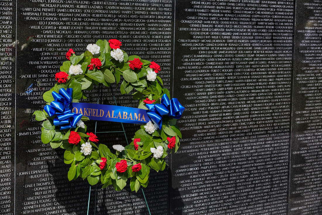 Wreath,Vietnam Veterans Memorial,Washington D.C.,United States of America