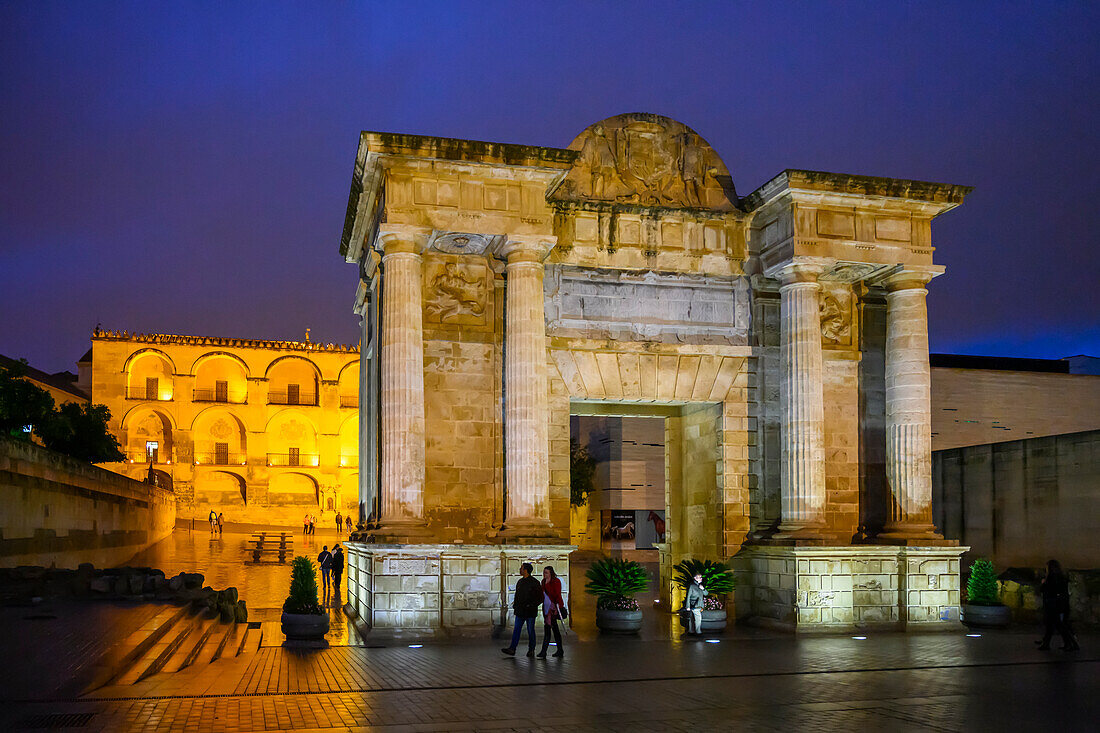 Puerta del Puente,Bridge Gate,a Renaissance gate,Cordoba,Cordoba province,Spain